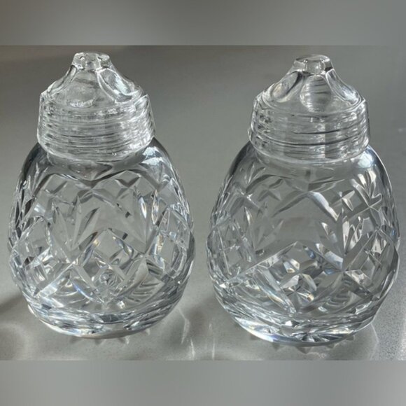 Elegant Crystal Cut Glass Salt and Pepper Shakers - Picture 1 of 9